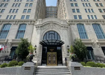 Ambitious Restoration Leads to Rebirth of a Chicago Landmark