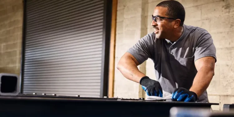 eBook: What’s the right maintenance strategy for your facility?