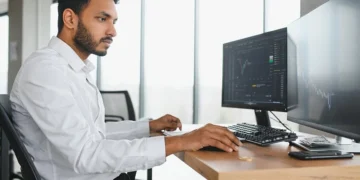 Equity Compensation Guide: What Is Equity Compensation & Should You Offer It?