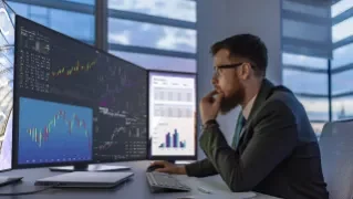 Winning the Data-Centric Digital Business in This Decade