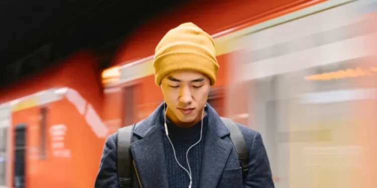 Empowering Employees and Organisations with Intelligent HR Technology