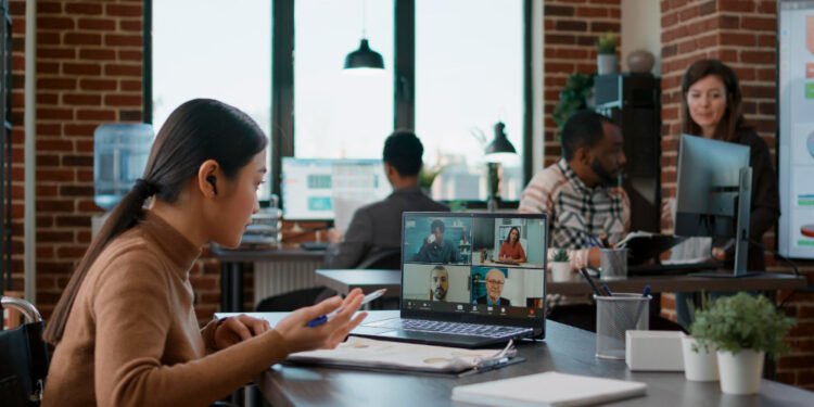 Digital Workspace Platforms Improve Employee Collaboration