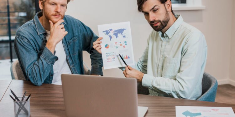 Content Intelligence Helps B2B Marketers Identify High-Performing Topics