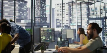 Hybrid Cloud Management Platforms Improve Infrastructure Control