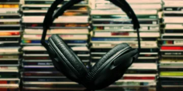 Compact Disc Revenue Jumped 58% In Six Months